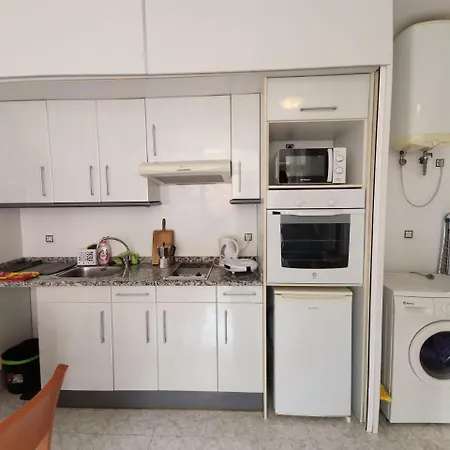 Apartamento+parking +piscina A 250mts Playa Fenals Apartment *