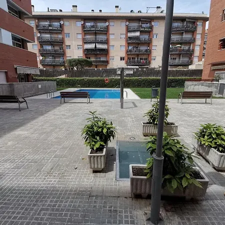 Apartamento+parking +piscina A 250mts Playa Fenals Apartment Lloret de Mar